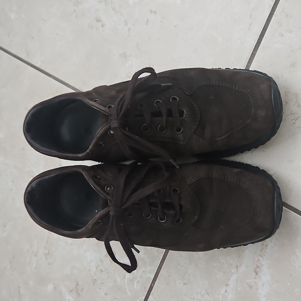 Brown suede Hogan lace ups